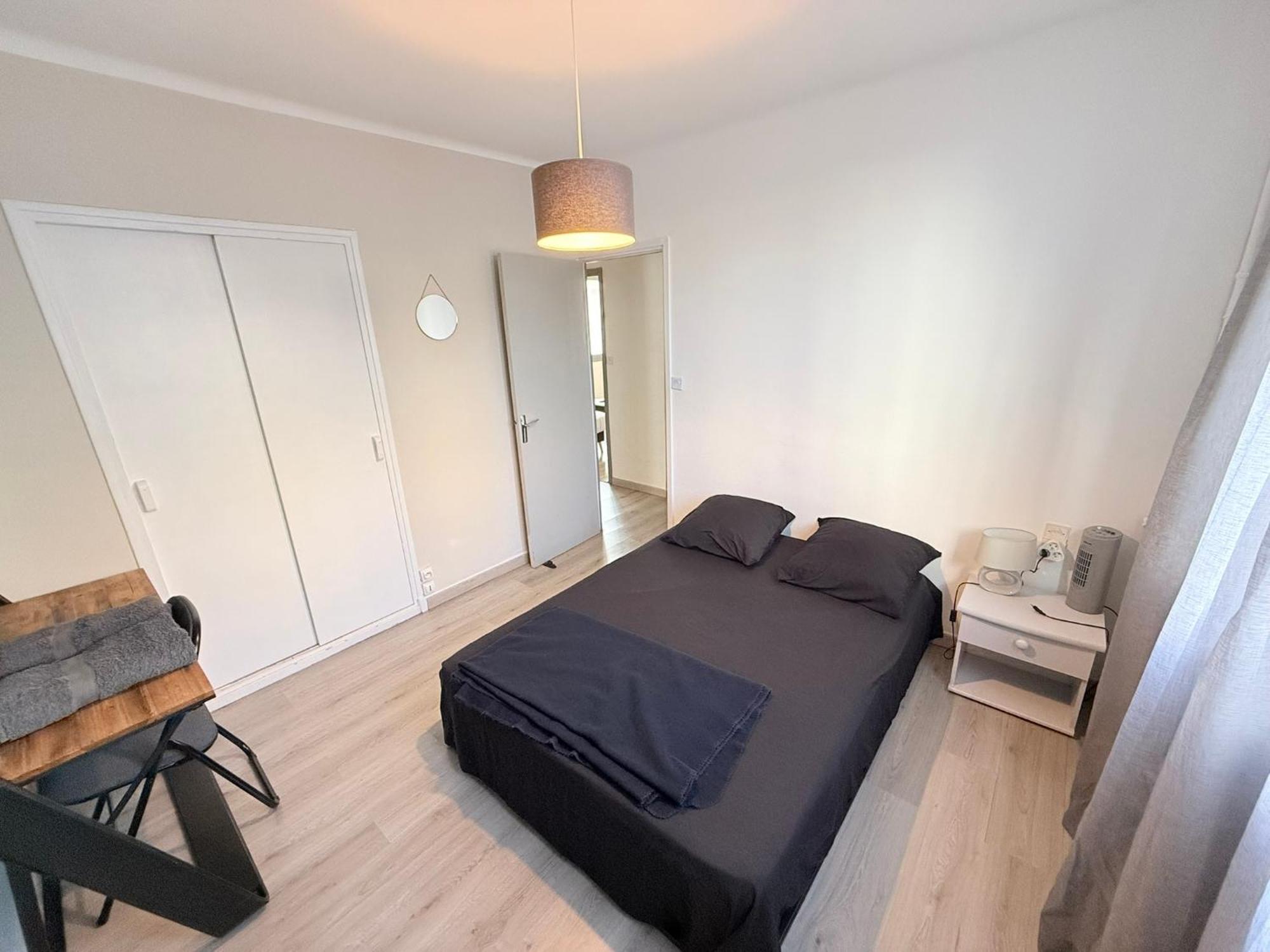 Les Arenes De Nimes - Centre Ville 10 Min Gare -Parking- 2 Chambres Exterior foto