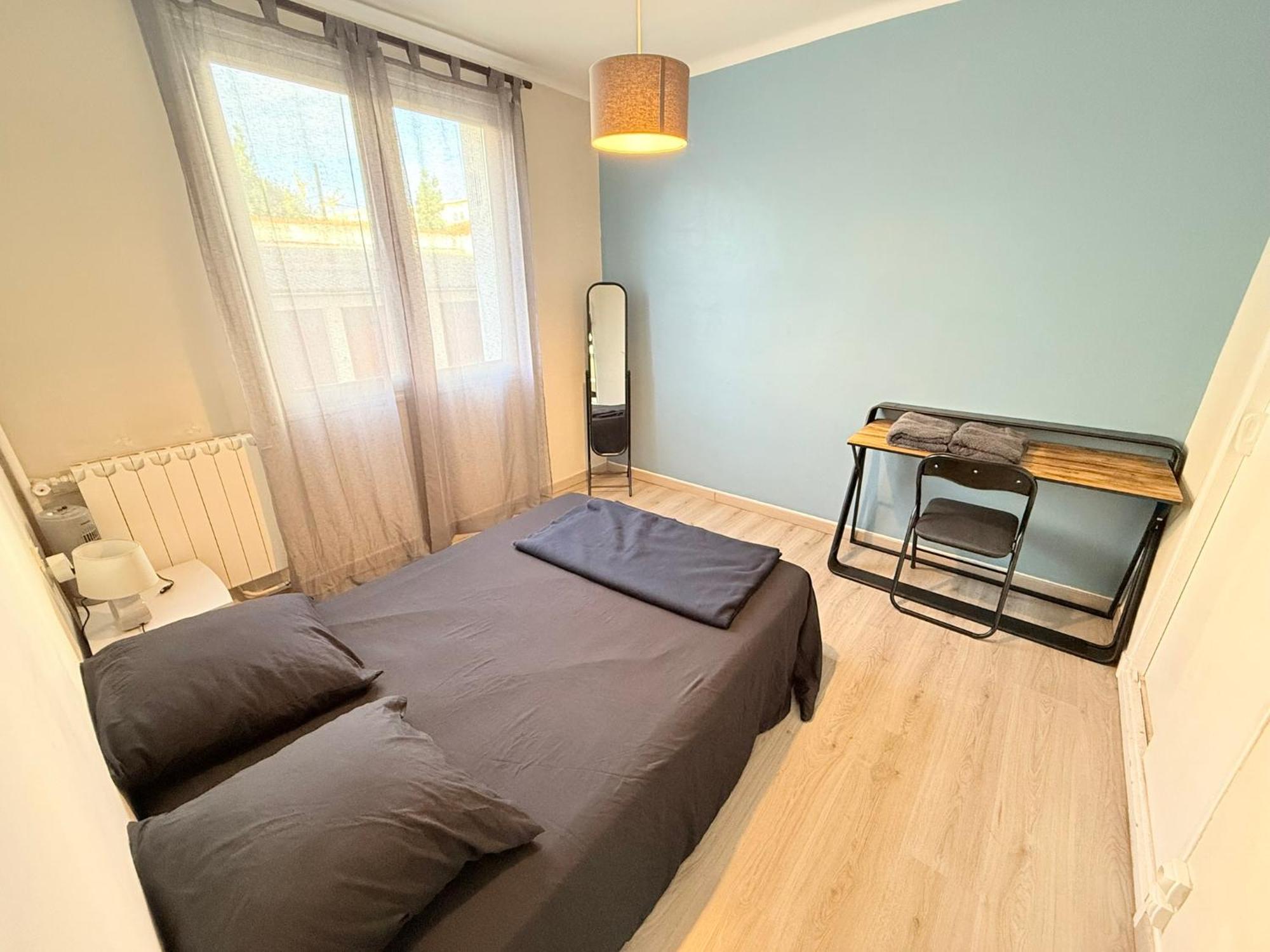 Les Arenes De Nimes - Centre Ville 10 Min Gare -Parking- 2 Chambres Exterior foto